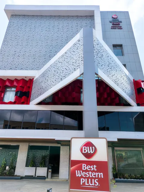 Best Western Plus Ambience Hotel Ikeja - Image 1