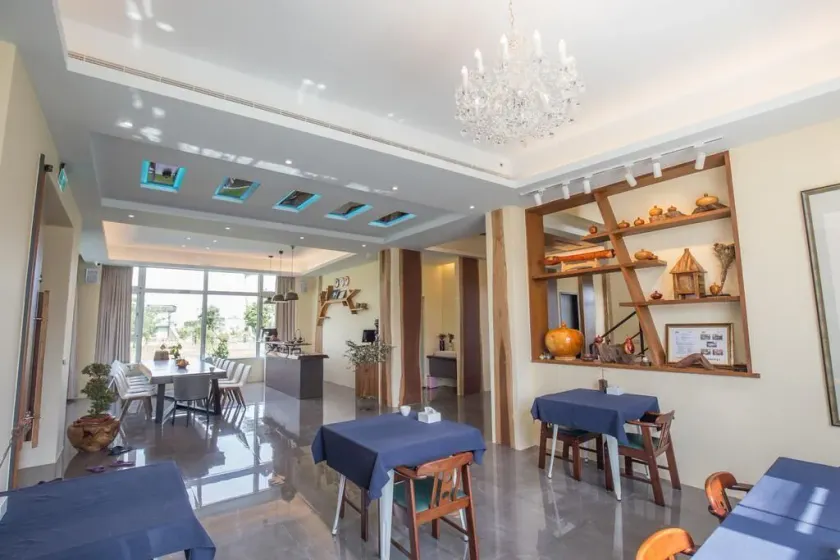 WMS Villa - Image 1