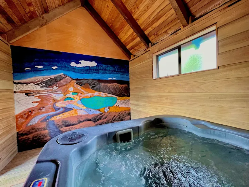 Adventure Lodge and Motels and Tongariro Crossing Track Transport - Image 1