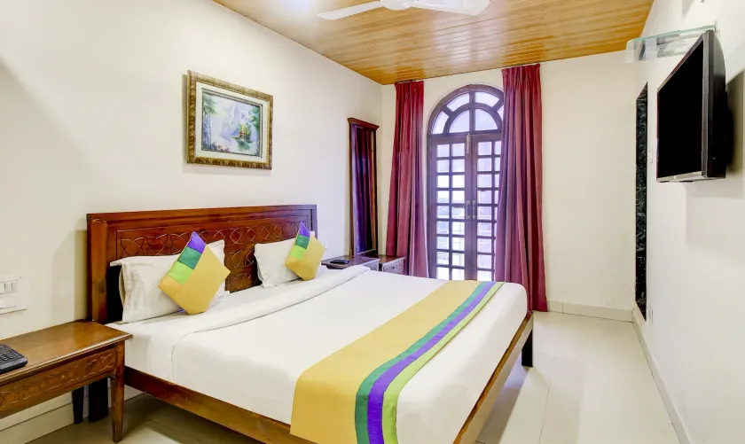 The New Hill Retreat - Image 1