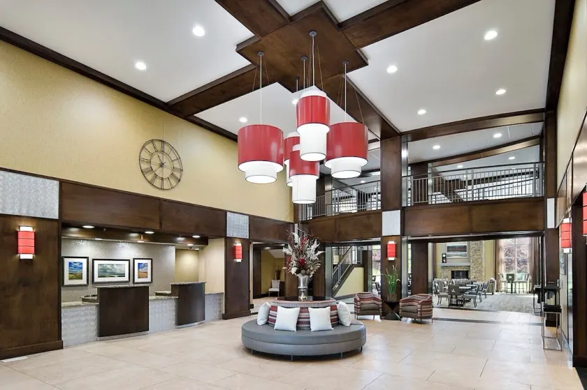 ClubHouse Hotel and Suites - Image 1