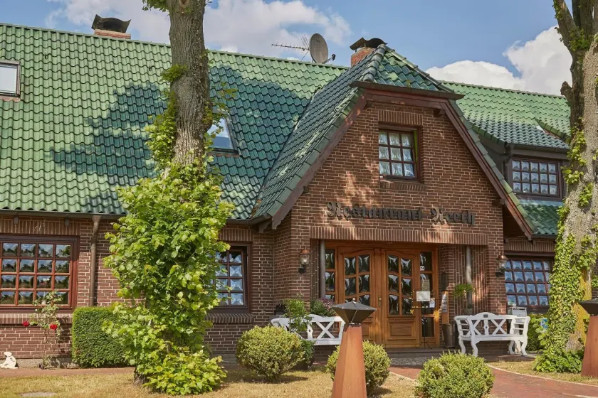 Flair-Hotel Neeth - Image 1