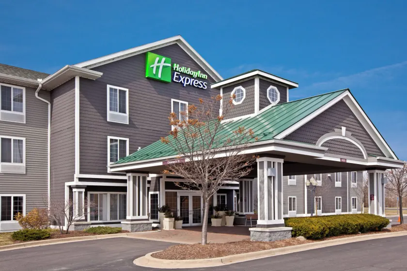 Holiday Inn Express Grand Rapids Southwest by IHG - Image 1