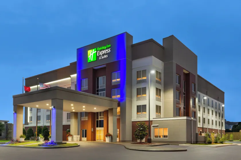 Holiday Inn Express & Suites - Tuscaloosa-University by IHG - Image 1