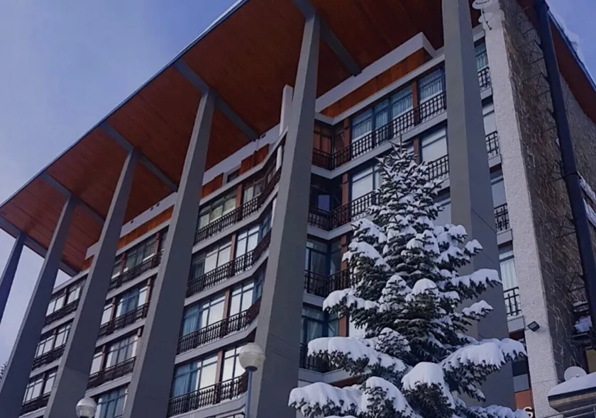 Hotel Edelweiss Candanchú - Image 1