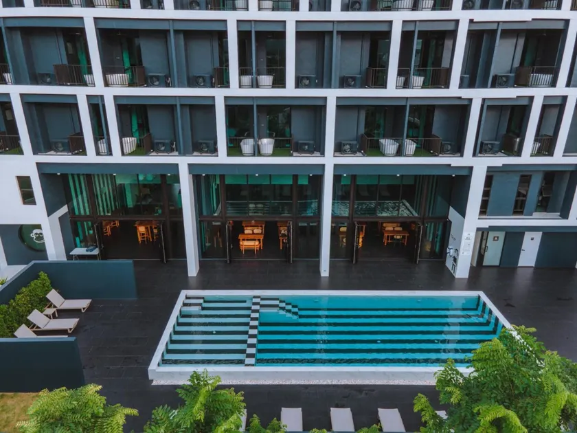 Blu Monkey Hub and Hotel Chanthaburi - Image 1