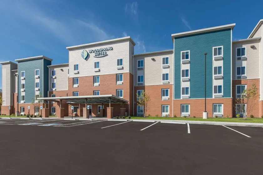WoodSpring Suites Dayton North - Image 1