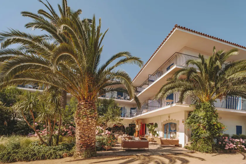 Hotel Bell Repos - Image 1
