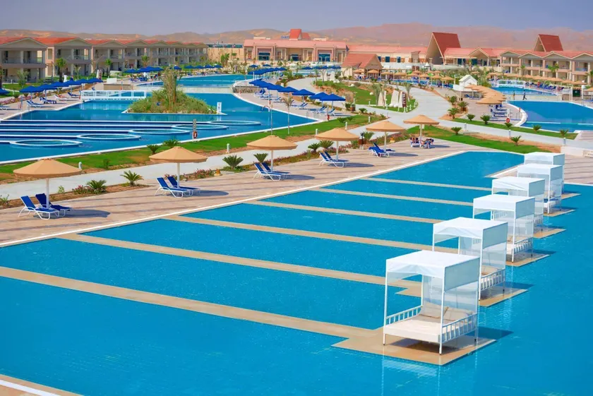 Pickalbatros Sea World Resort - Marsa Alam- "Aqua Park" - Image 1