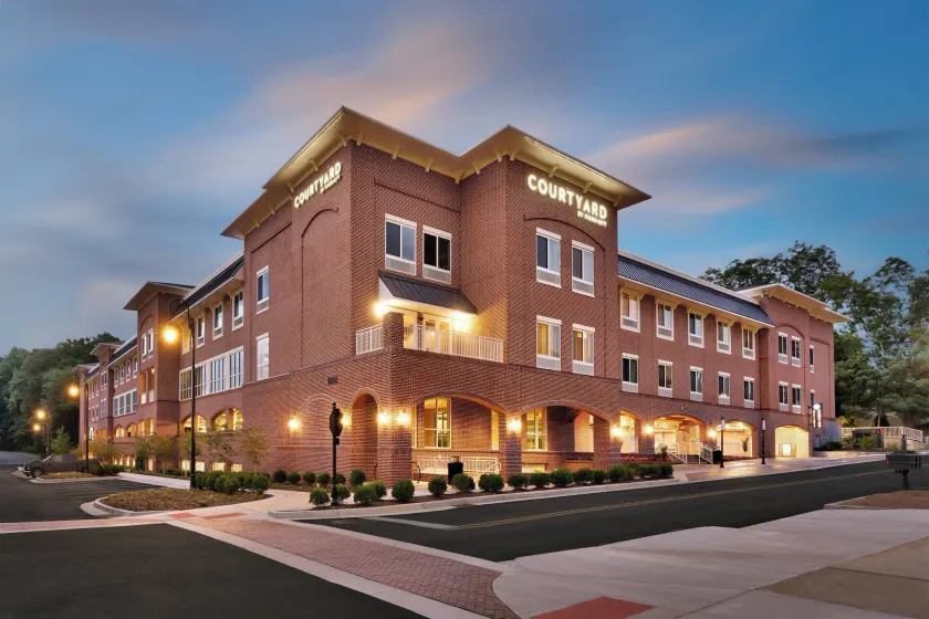 Courtyard by Marriott Atlanta Duluth Downtown - Image 1