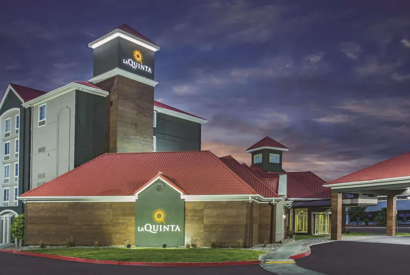 La Quinta by Wyndham Las Vegas Summerlin Tech - Image 1