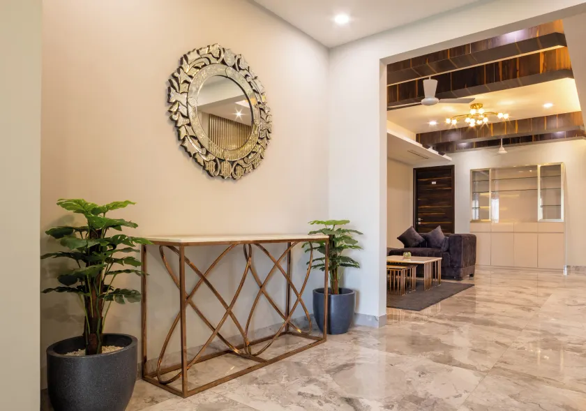 Housr 2 BHK Apartment Sector 41 Gurgaon - Lobby