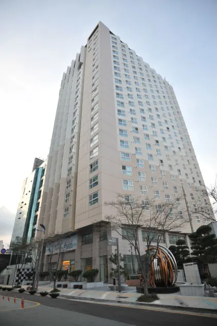 Plea De Blanc Hotel & Residence - Image 1