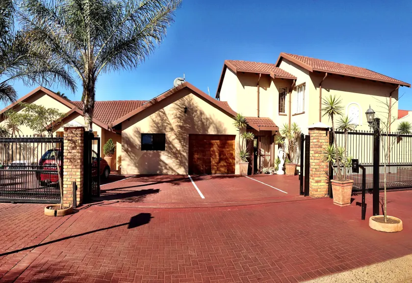 Pilgrims Delight Guest House - Image 1