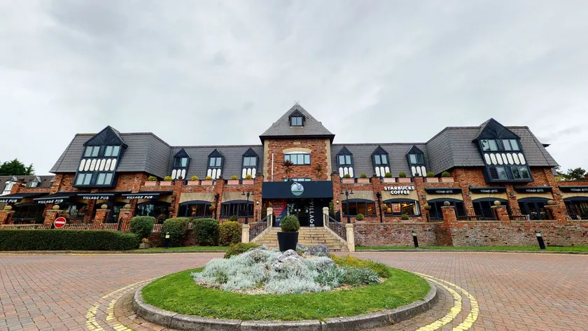 Village Hotel Manchester Cheadle - Image 1