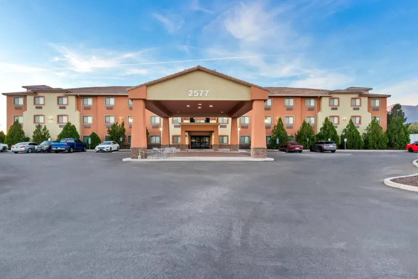 Comfort Inn & Suites Thatcher - Safford - Image 1