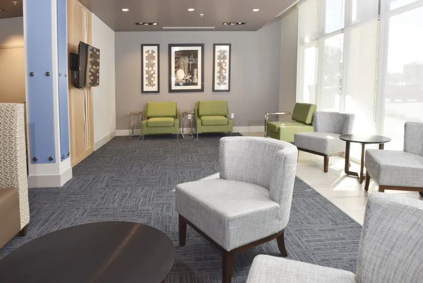Holiday Inn Express & Suites - Orlando - Southeast by IHG - Lobby-Lounge