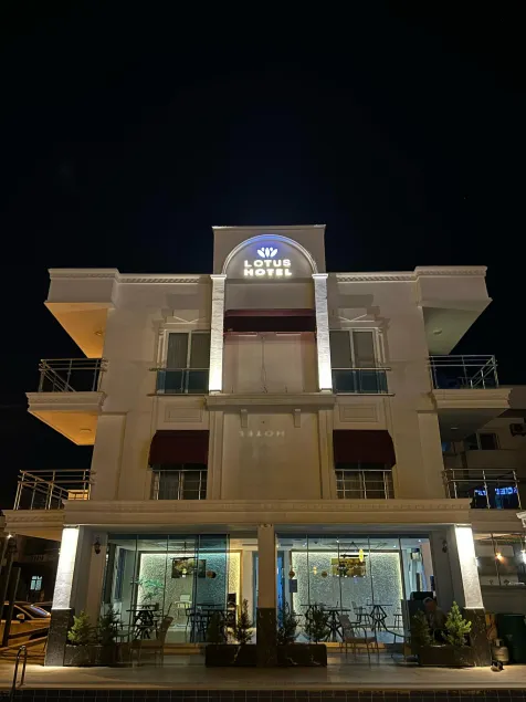 Lotus Otel - Image 1
