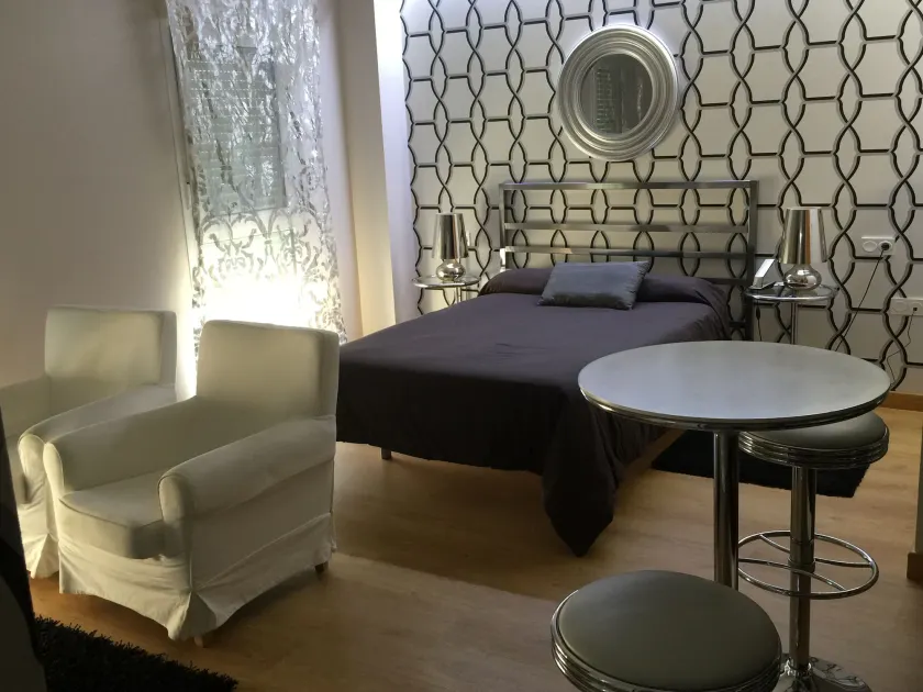 Apartamentos Suites Capitolio - Image 1