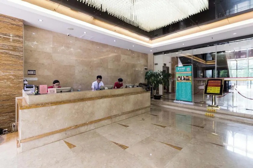 Linjiang Shangpin Apartment - Lobby
