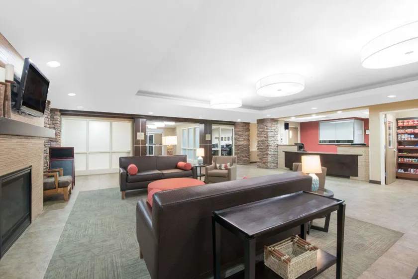 Hawthorn Suites by Wyndham Williston - Hall