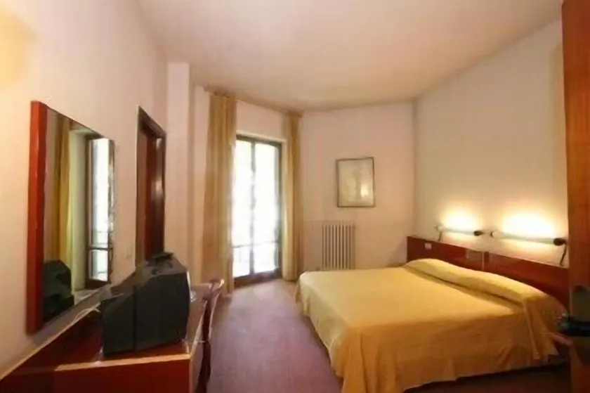 Hotel Mercurio - Image 1
