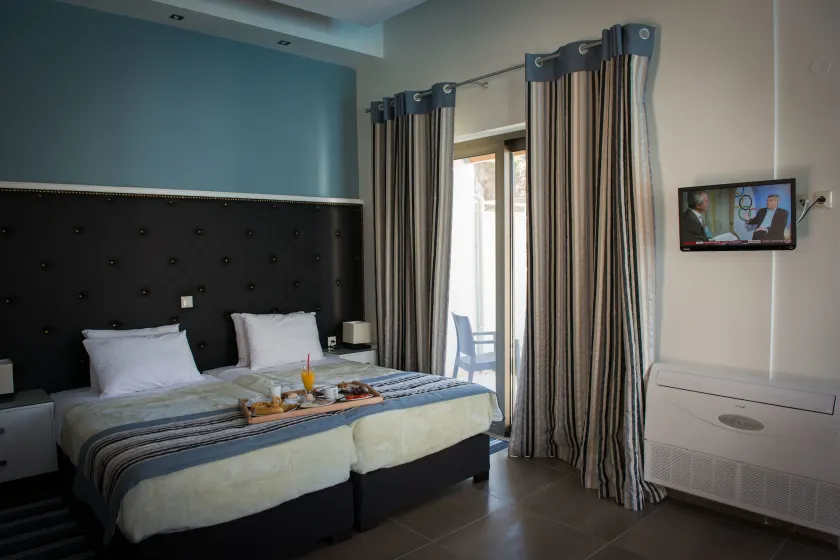 Mantinia Bay Hotel - Image 1