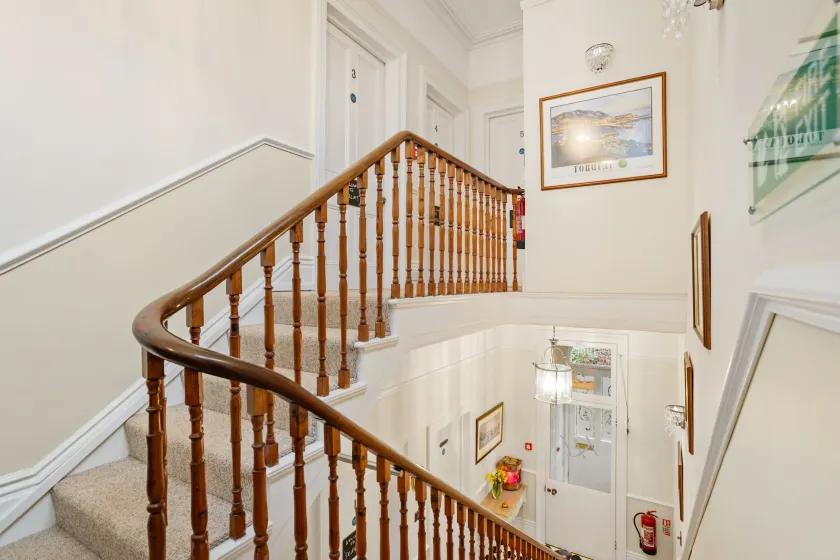 Kingston House - Lobby