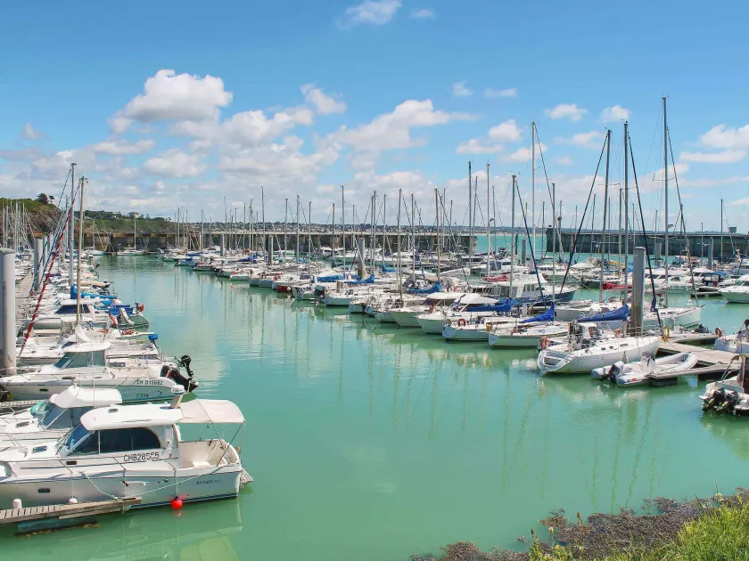 ibis Granville Port de Plaisance - Image 1