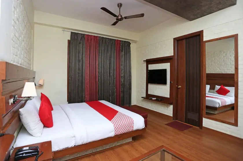 FabHotel The Townhouse - Image 1