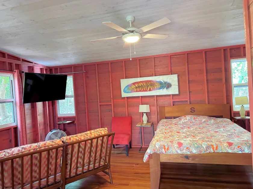Maya Hill Lodge - Image 1