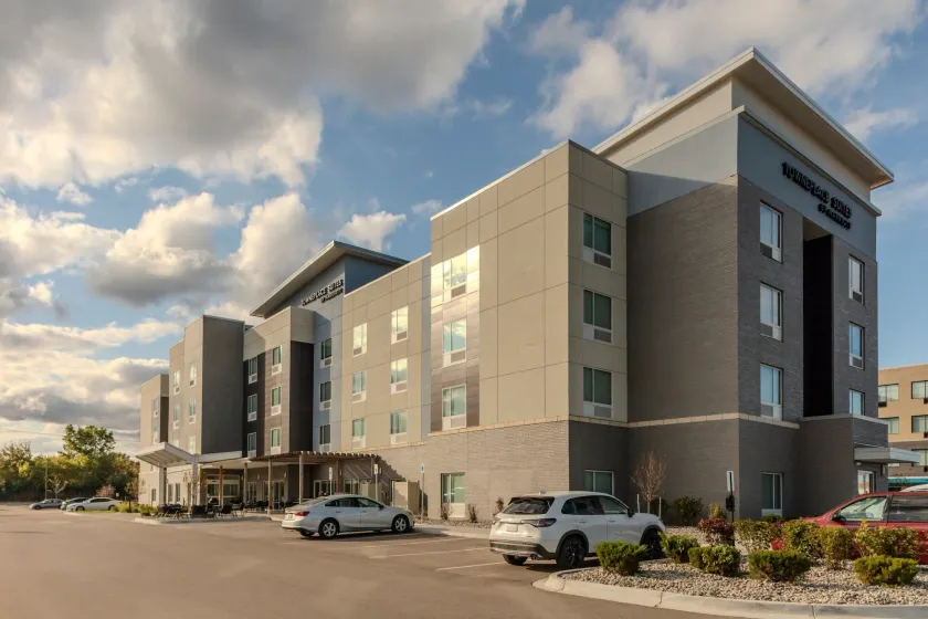 TownePlace Suites by Marriott Chesterfield - Image 1