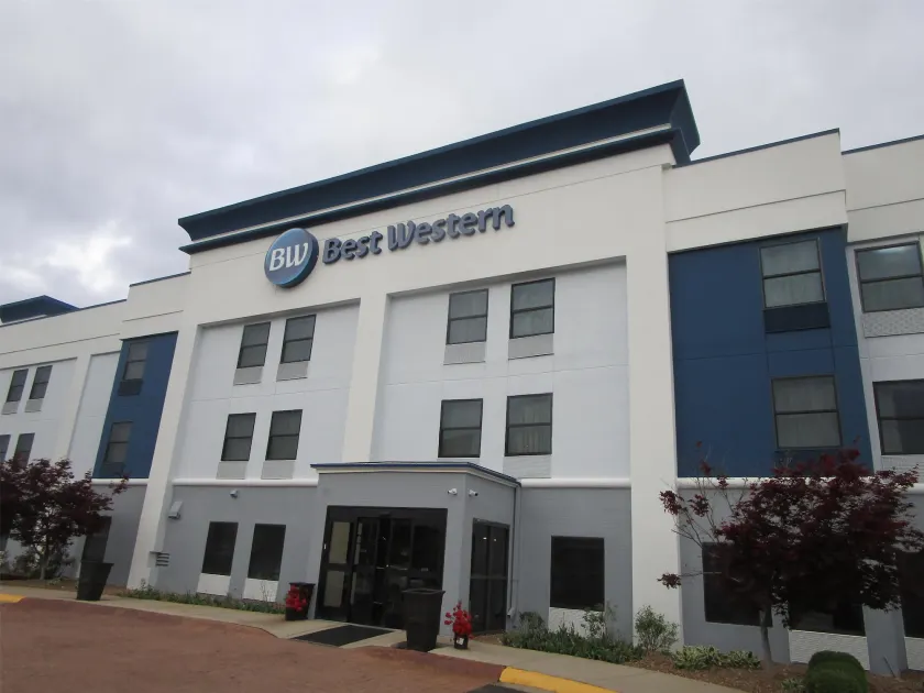 Best Western St. Louis Fairview Heights - Image 1