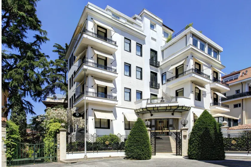 Hotel Lord Byron - Image 1