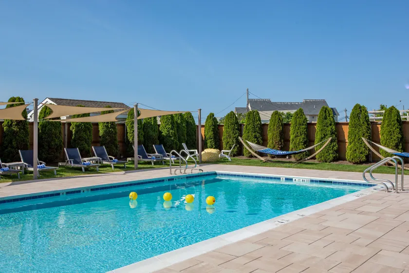 Aqualina Inn Montauk - Image 1