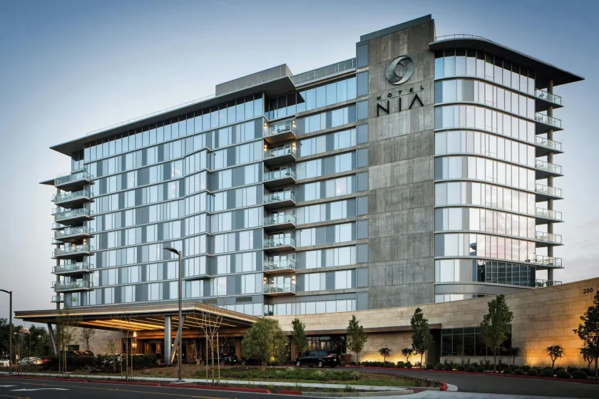 Hotel Nia, Autograph Collection - Image 1