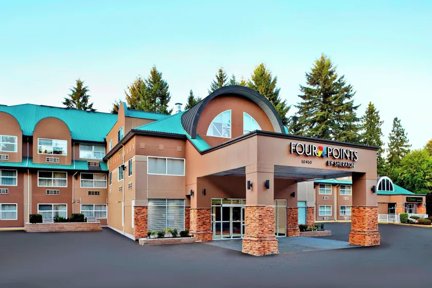 Four Points by Sheraton Surrey - Image 1