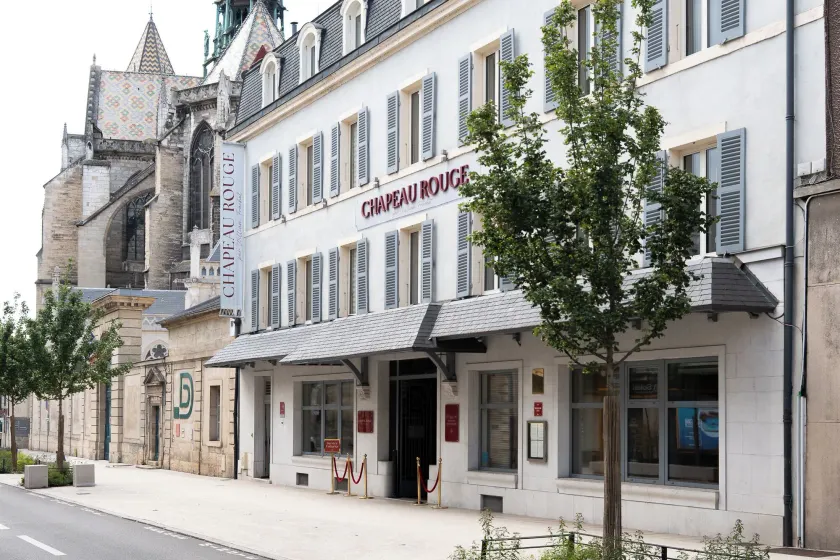 Chapeau Rouge par William Frachot - Hôtel Espace Bien-être & Restaurant étoilé - Image 1