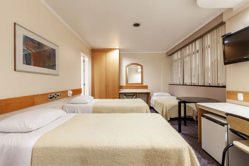 Tri Hotel Smart Caxias - Image 1