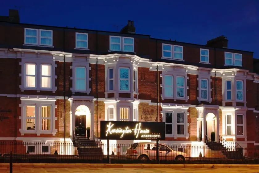 Kensington House by Warren Collection - Image 1