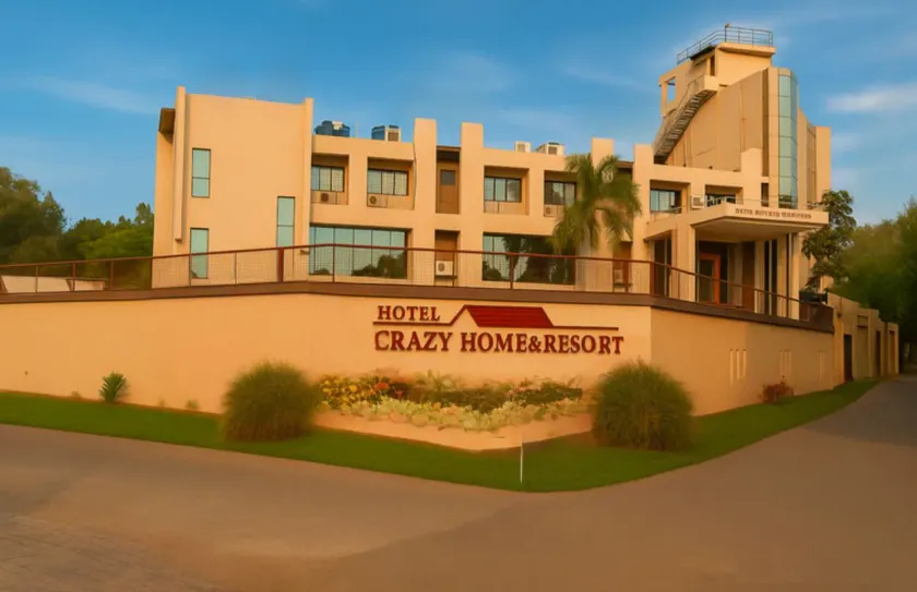 HOTEL CRAZY HOME AND RESORT - Image 1