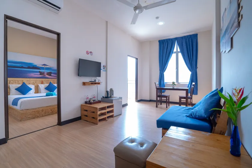 Paretto Seaview Hotel - Image 1
