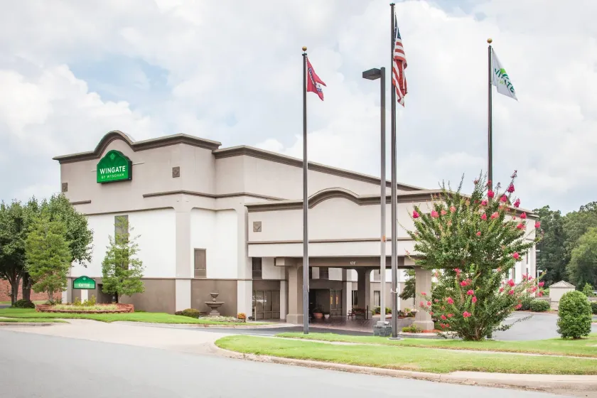 Wingate by Wyndham North Little Rock - Image 1