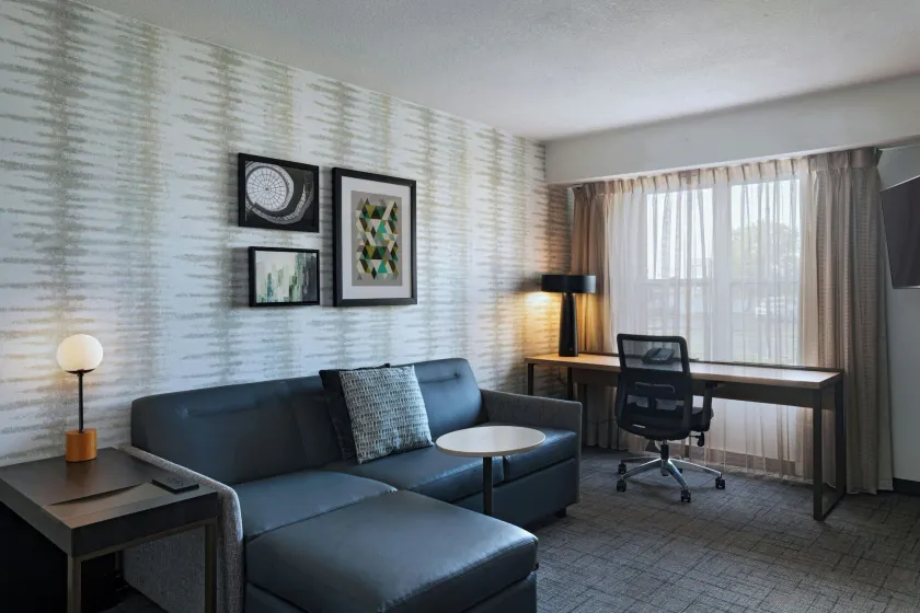 Residence Inn by Marriott Evansville East - Image 1