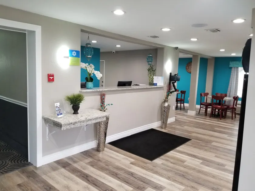 Travelodge by Wyndham San Antonio Downtown Northeast - Lobby