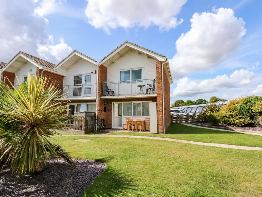 63 The Waterside Holiday Park - Image 1