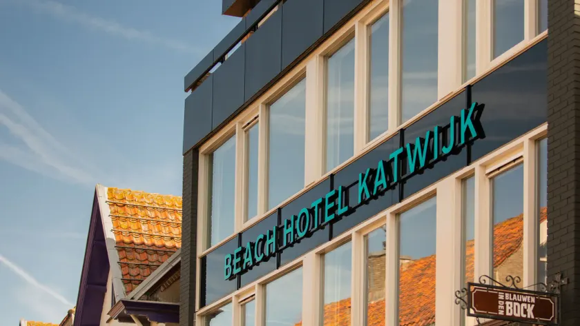 Beach Hotel Katwijk - Image 1