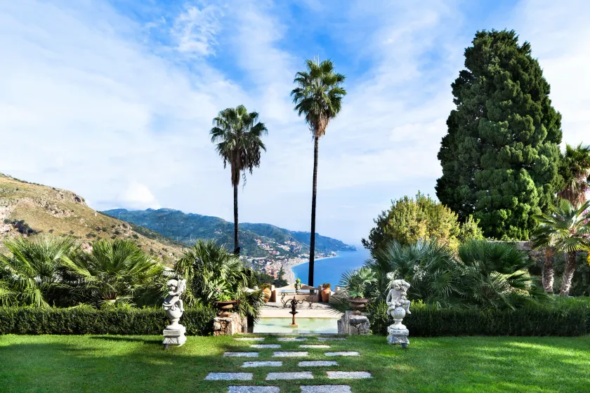 The Ashbee Hotel - The Leading Hotels of the World - Image 1
