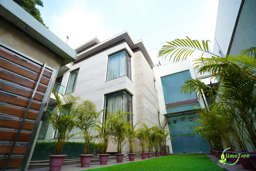 Lime Tree Hotel Sushant Lok Gurgaon Sector 29 Next to IFFCO CHOWK metro - Image 1