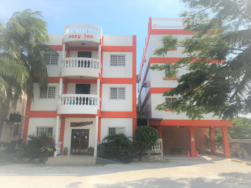 Easy Inn Hotel - Image 1